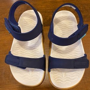 Gently Used Native Charley Regatta Blue C10 (Child US 10)